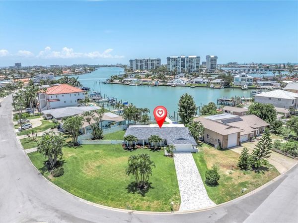 24 MARINA TERRACE, TREASURE ISLAND, FL 33706
