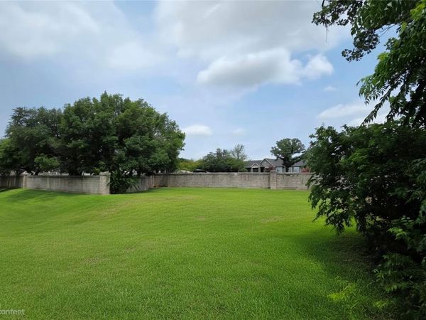 530 W 22nd ST, Georgetown, TX 78626
