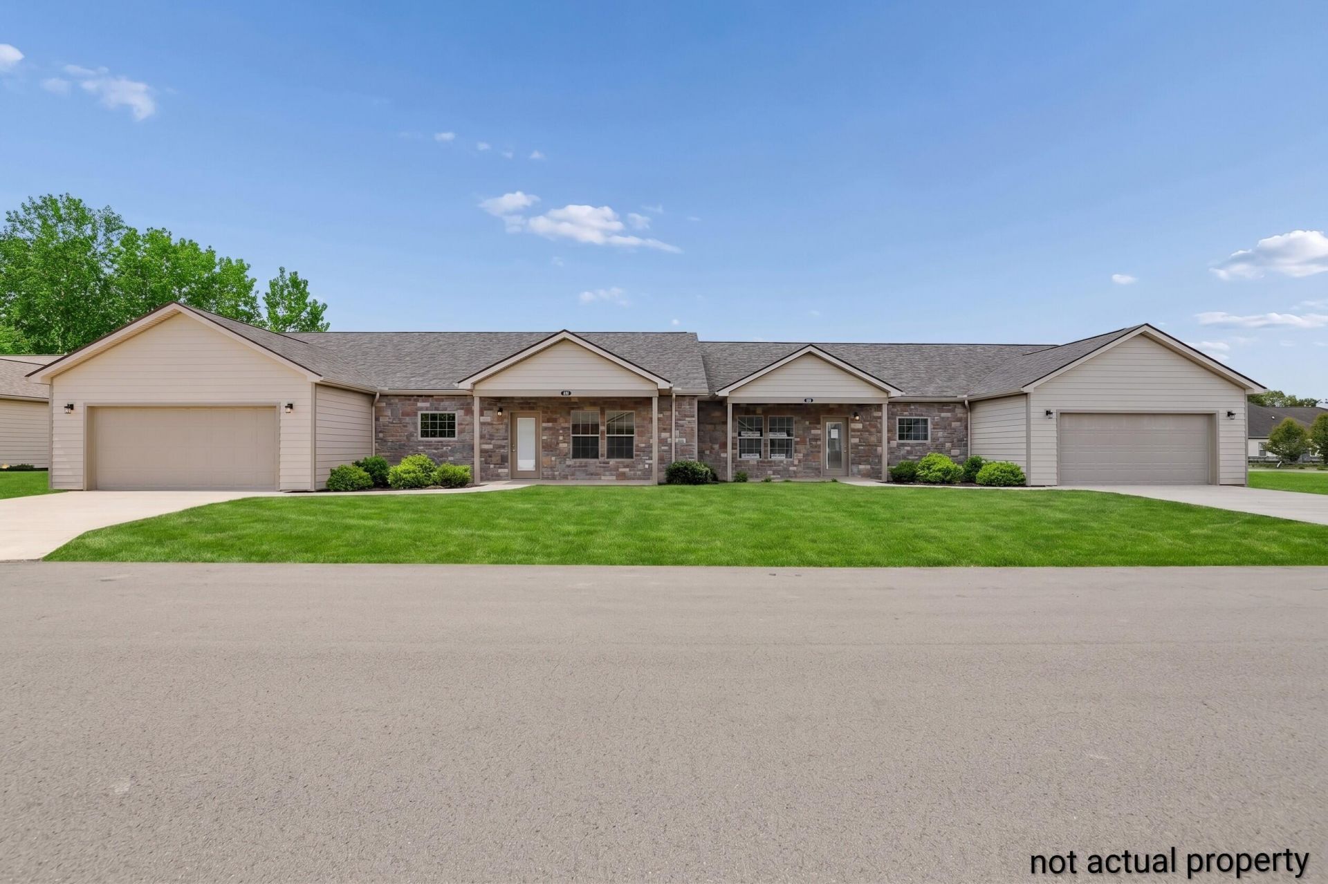 1929 Sussex Way , Marion, OH 43302 Main Photo