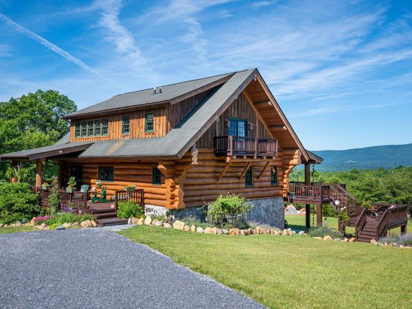 2199 CHEYENNES TRAIL, GERRARDSTOWN, WV 25420