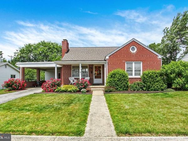 831 JOHNS AVENUE , GETTYSBURG, PA 17325