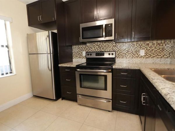 2987 NW 110th Avenue, Sunrise, FL 33322