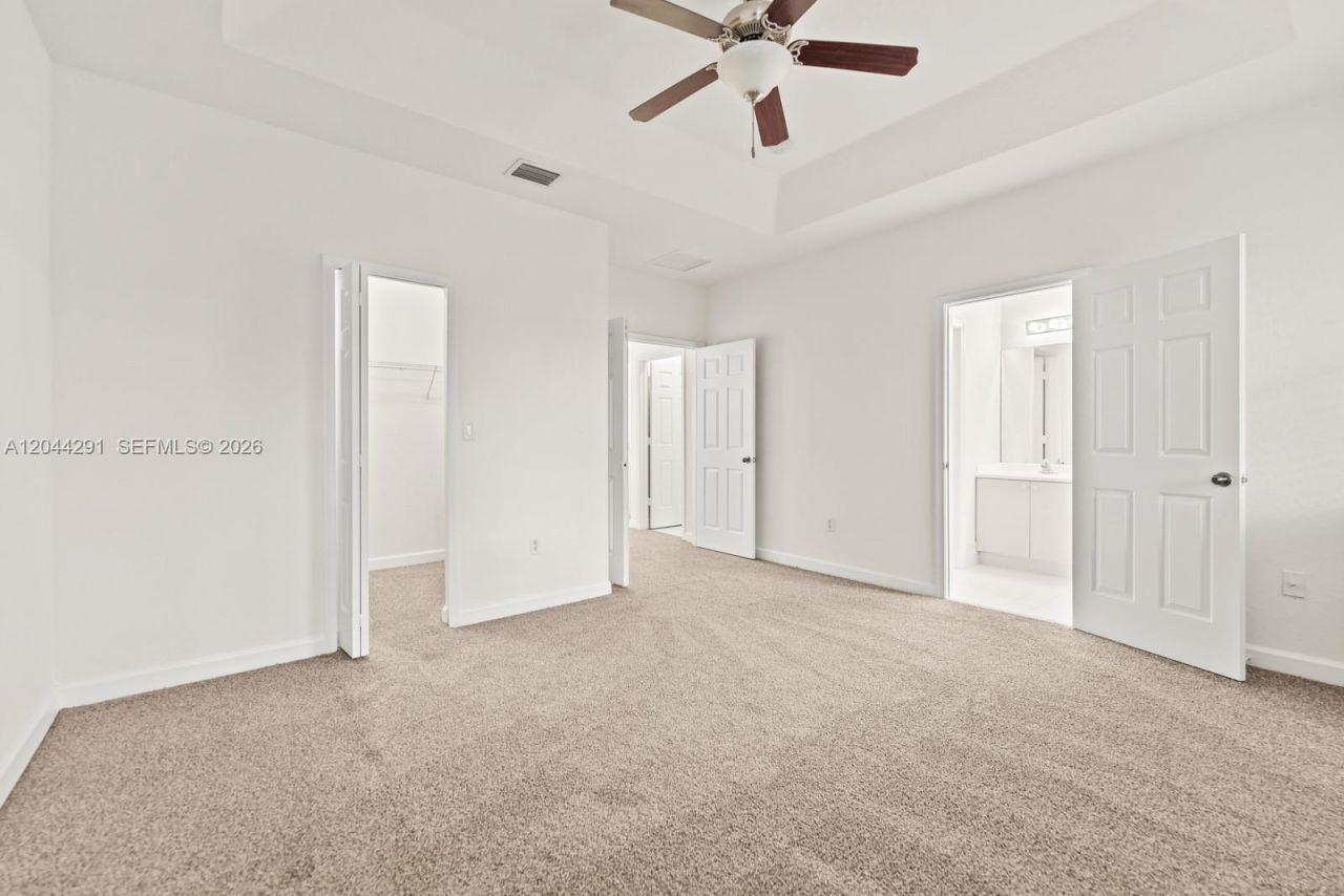 1466 SE 26th Ave, Homestead, FL 33035 Photo