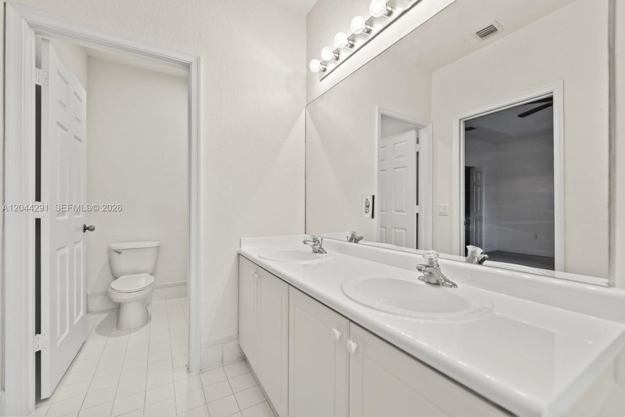 1466 SE 26th Ave, Homestead, FL 33035 Photo