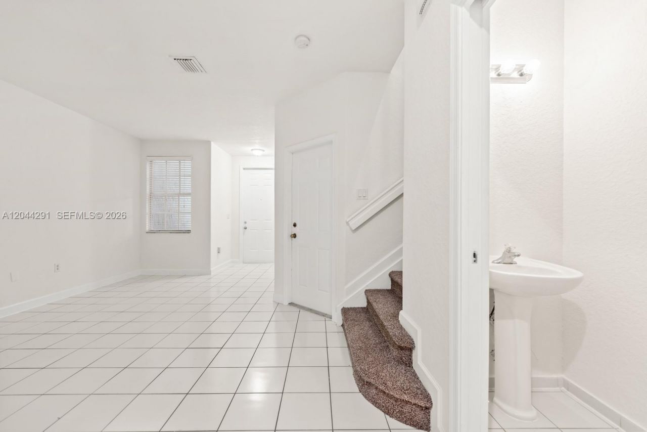 1466 SE 26th Ave, Homestead, FL 33035 Photo
