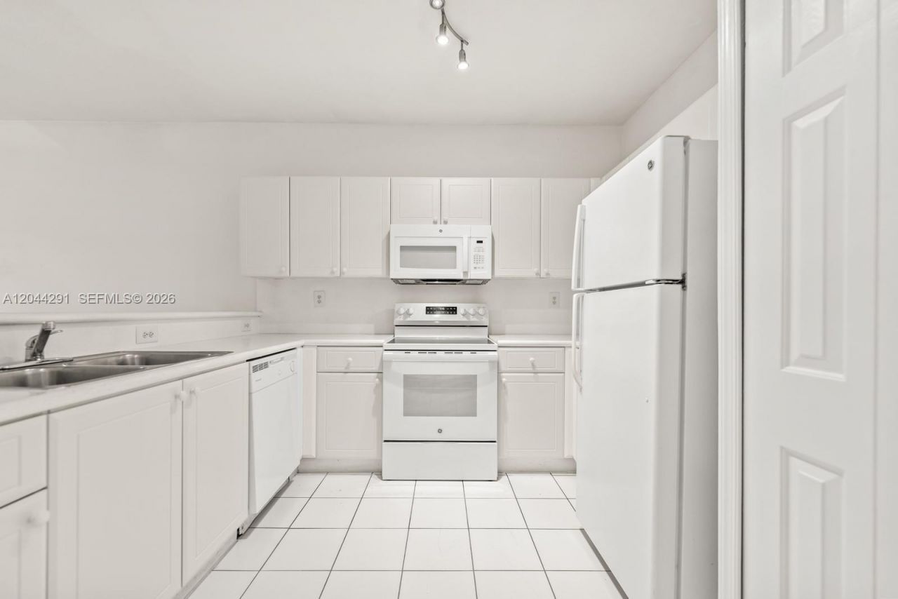 1466 SE 26th Ave, Homestead, FL 33035 Photo