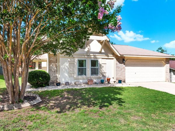 7111 Comanche Ridge Drive, Converse, TX 78109