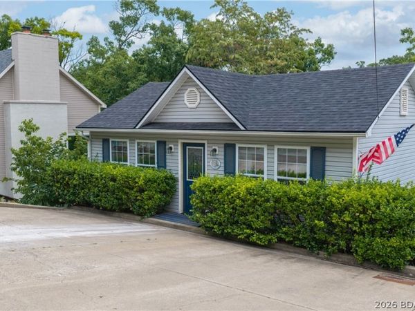 57 Arrowhead Beach Road, Lake Ozark, MO 65049
