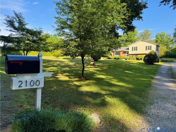 2100 Mickeytown Road, Maidens, VA 23102