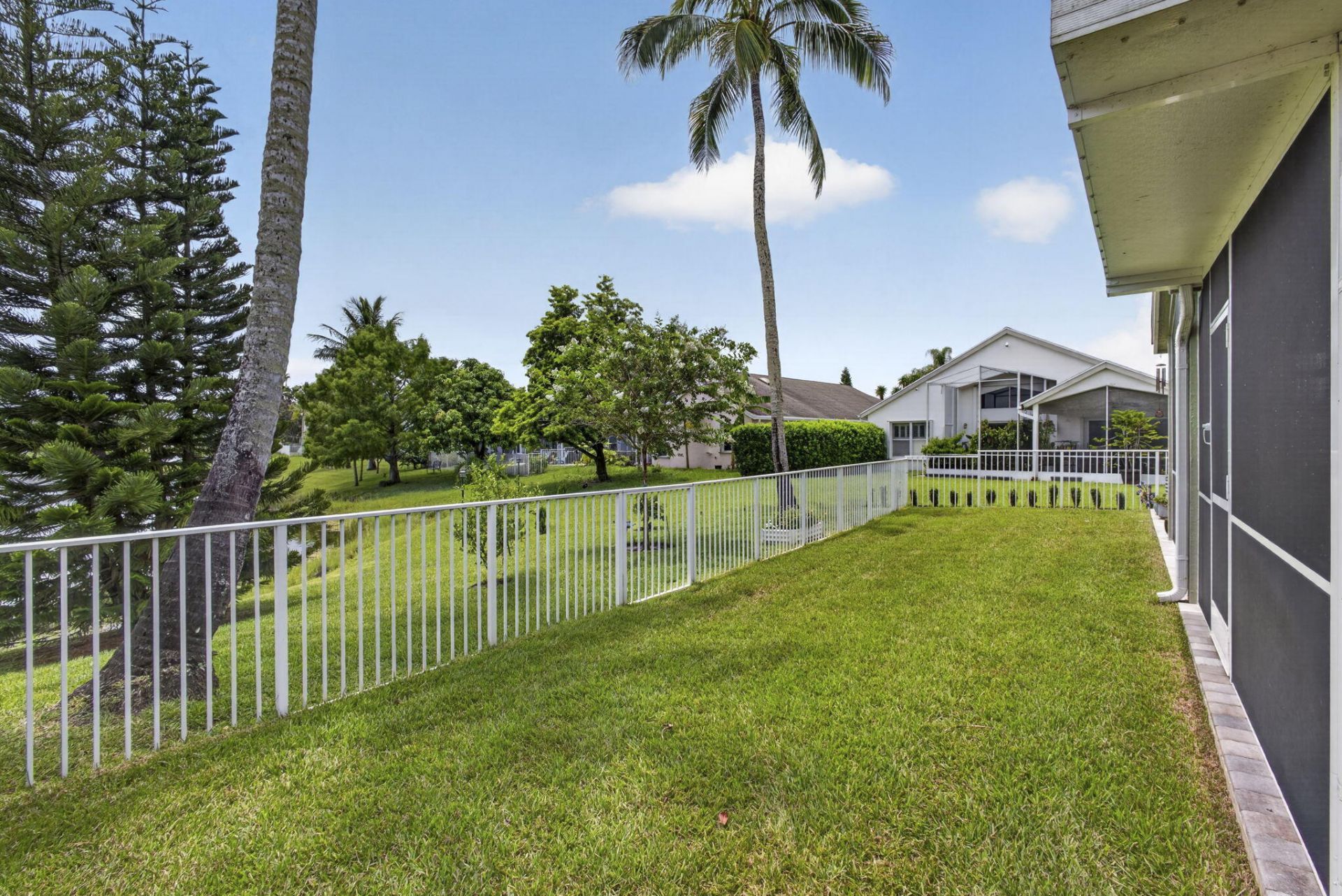 120 Saratoga Boulevard E, Royal Palm Beach, FL 33411 Photo