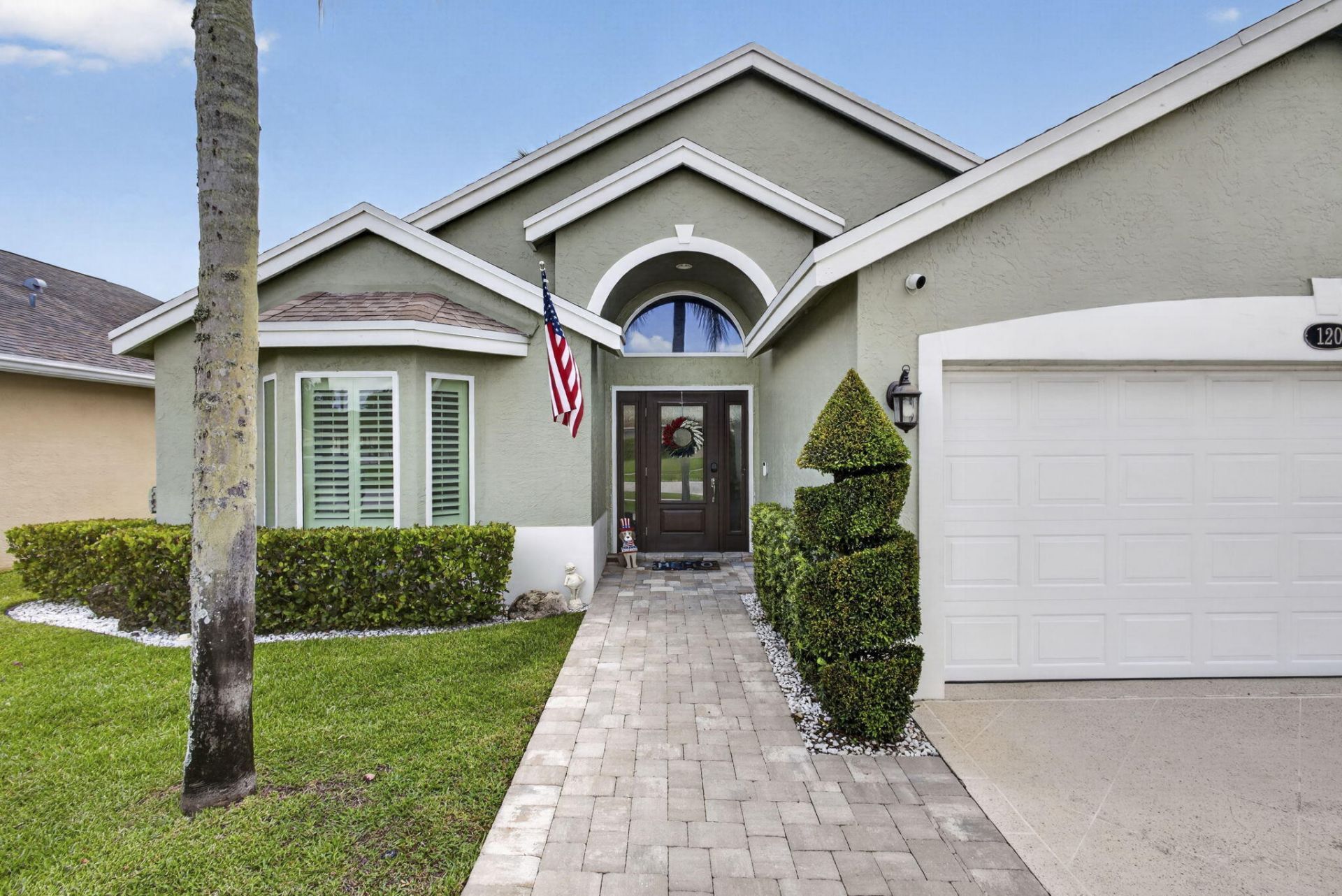 120 Saratoga Boulevard E, Royal Palm Beach, FL 33411 Photo