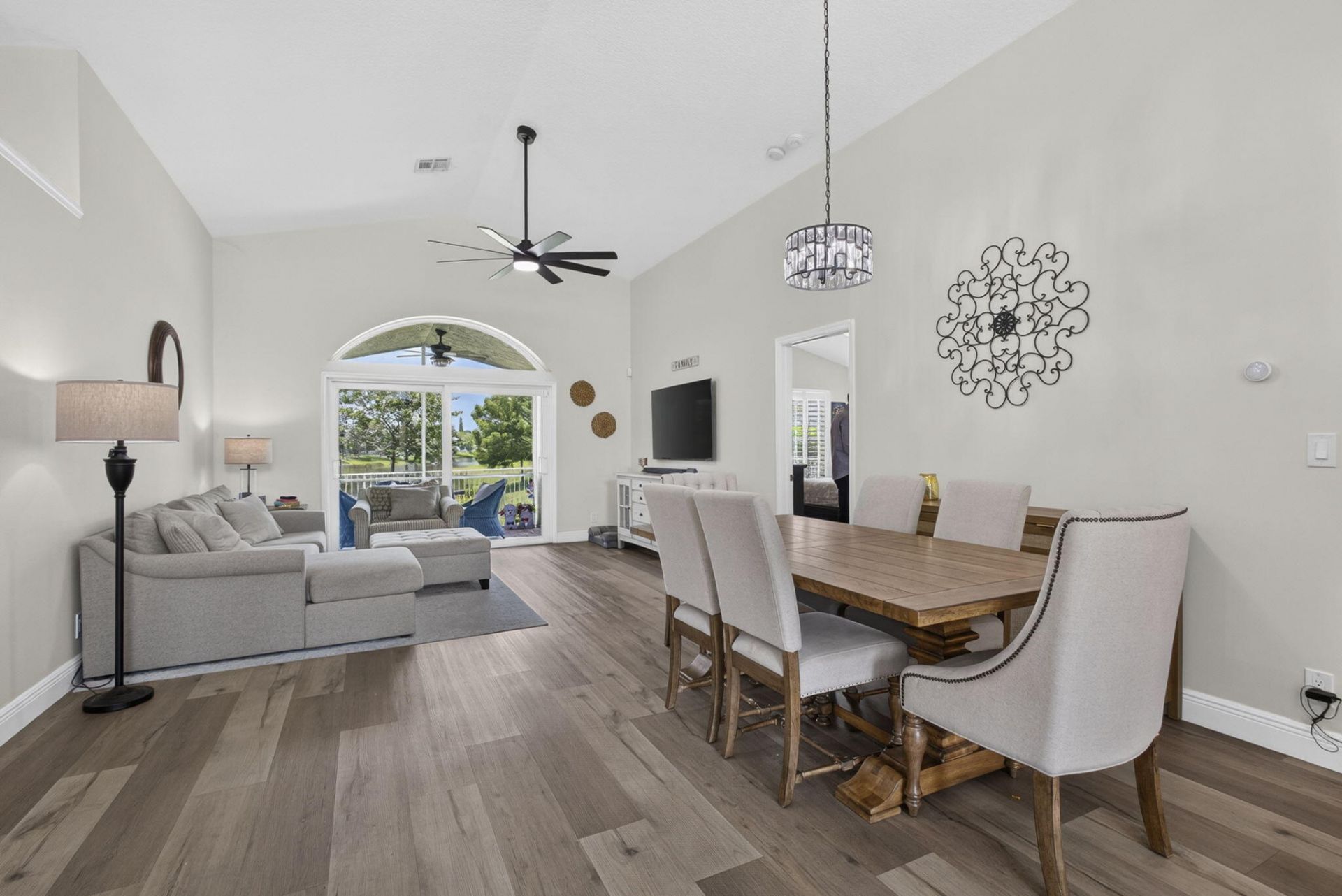 120 Saratoga Boulevard E, Royal Palm Beach, FL 33411 Photo