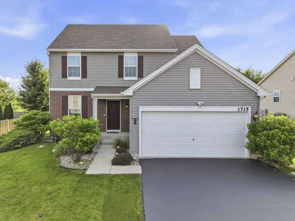 1715 Wild Rose Trail , Joliet, IL 60431