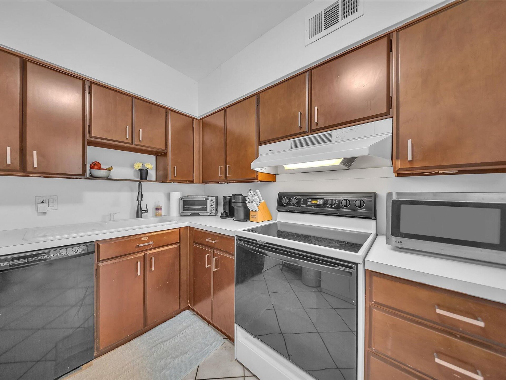 1150 Madruga Avenue, Unit C302, Miami, FL 33146 Photo