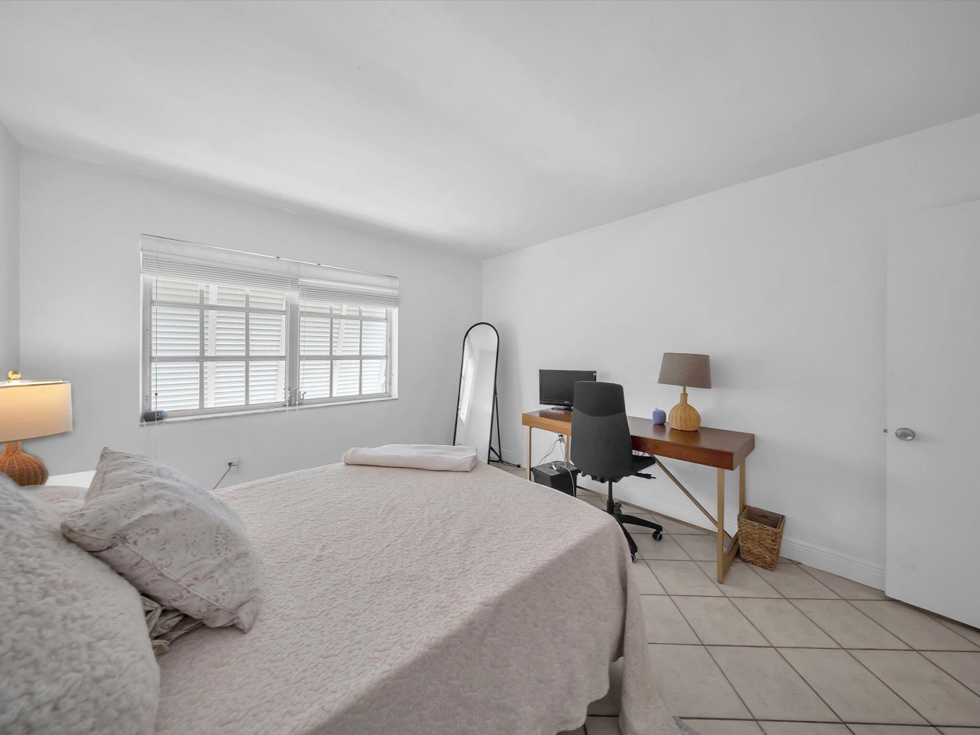 1150 Madruga Avenue, Unit C302, Miami, FL 33146 Photo