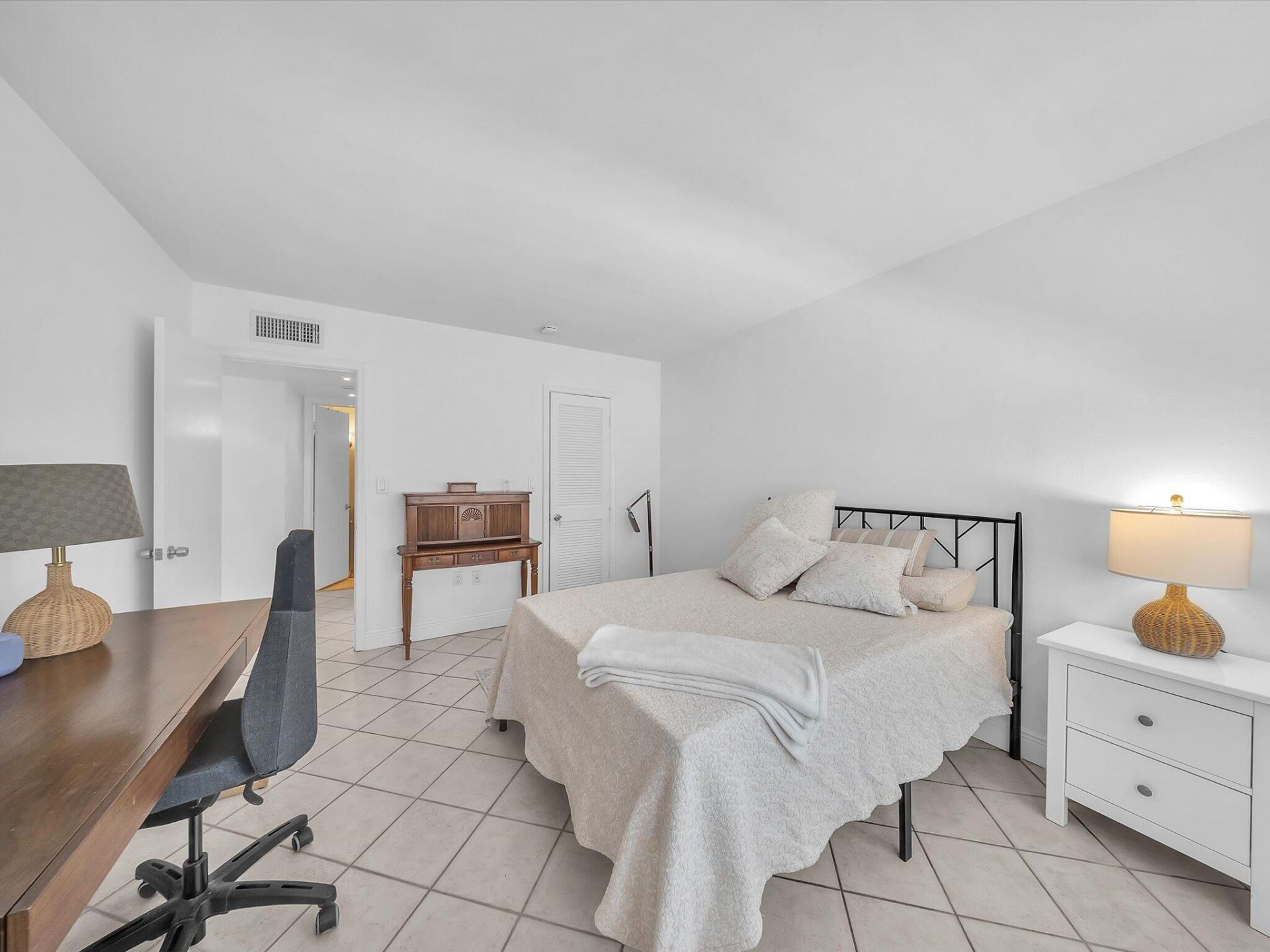 1150 Madruga Avenue, Unit C302, Miami, FL 33146 Photo