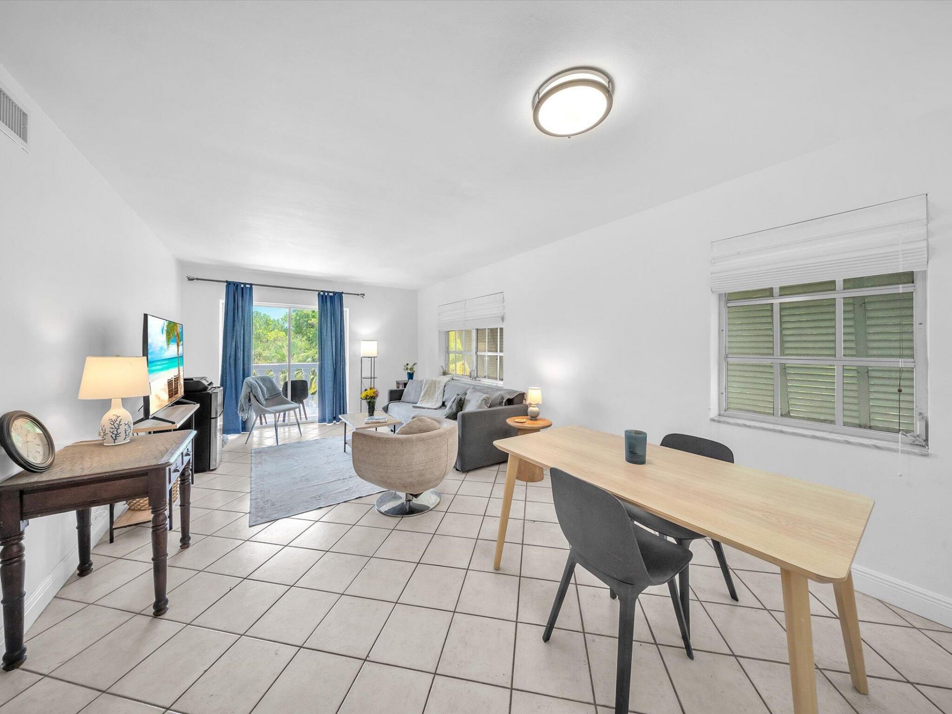 1150 Madruga Avenue, Unit C302, Miami, FL 33146 Photo