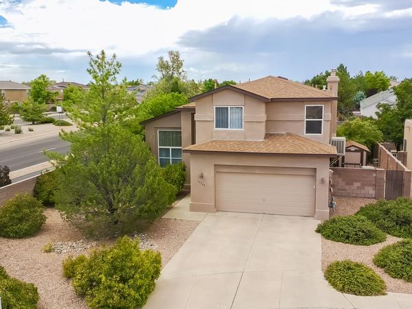 10348 Docena Place NW, Albuquerque, NM 87114