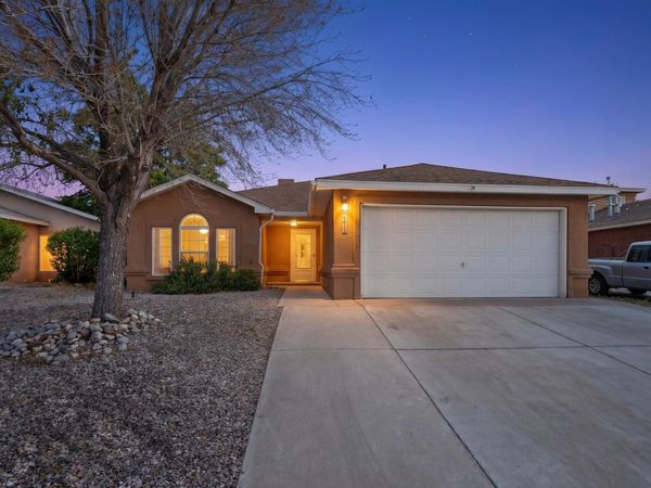 6612 Tauton Road NW, Albuquerque, NM 87120