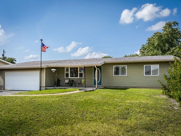 415 Saginaw Drive, Valparaiso, IN 46385