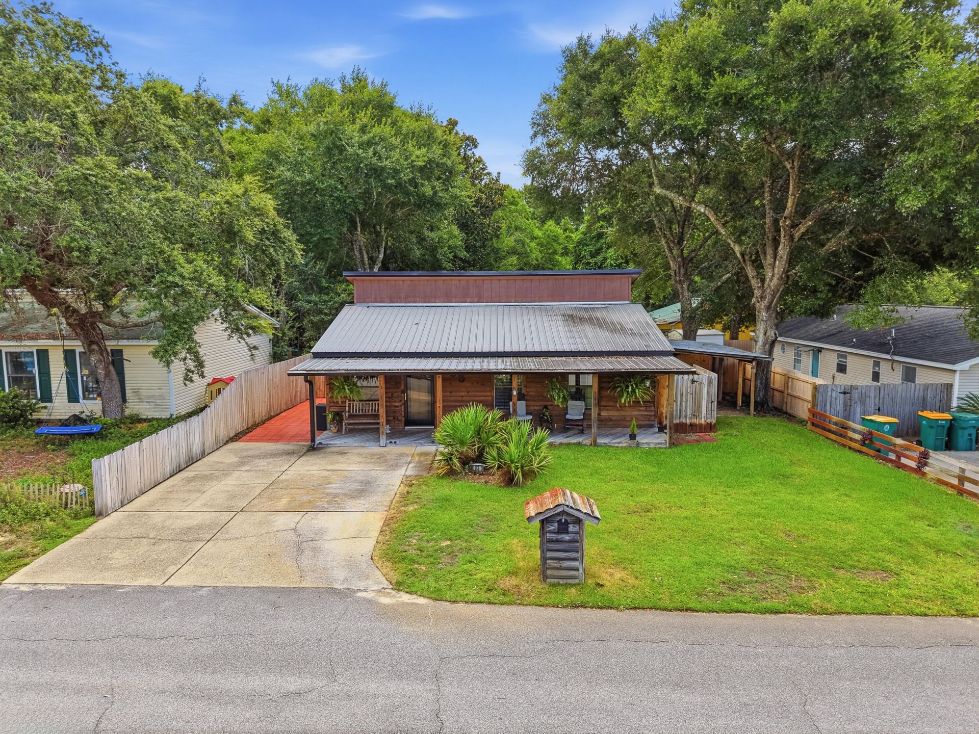 933 Washington Street, Fort Walton Beach, FL 32547 Main Photo
