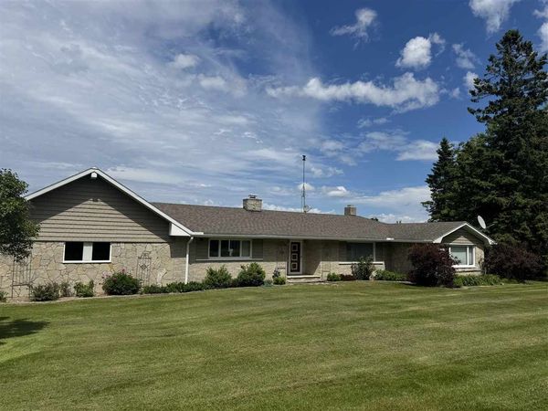 7096 W US 23, Cheboygan, MI 49721