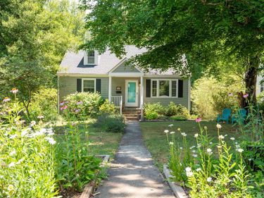1614 ROSE HILL DR, Charlottesville, VA 22903