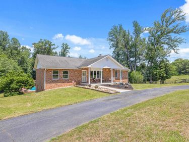 5393 AMICUS RD, Ruckersville, VA 22968