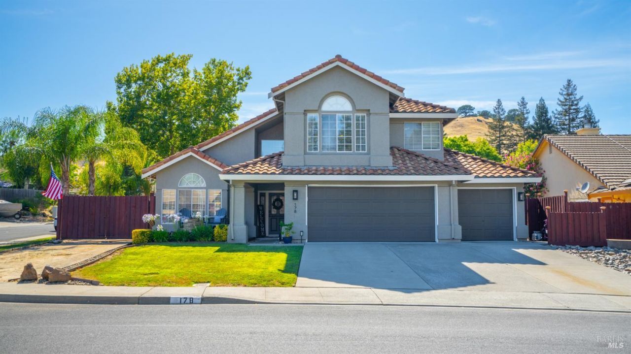 178 Silver Eagle Way, Vacaville, CA 95688 Main Photo