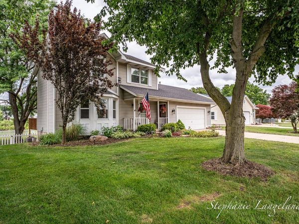 1511 Springbrook Drive, Jenison, MI 49428