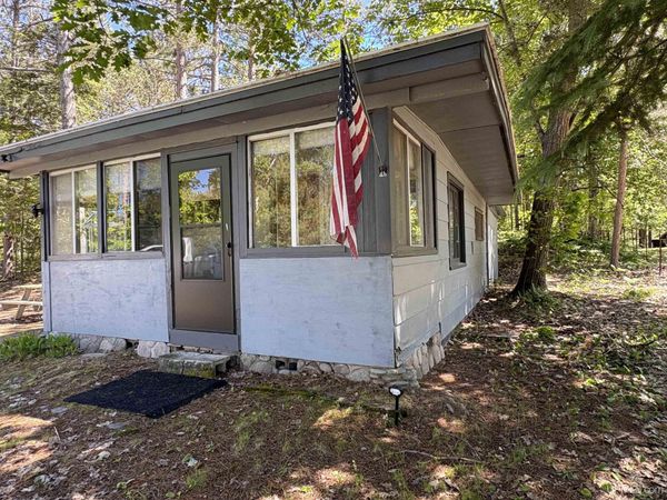 211 E M28 Highway, Onota Twp, MI 49822