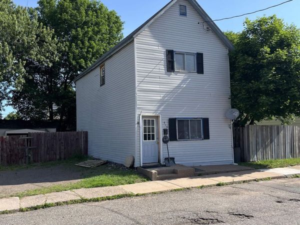 415 E High Street, Ishpeming, MI 49849