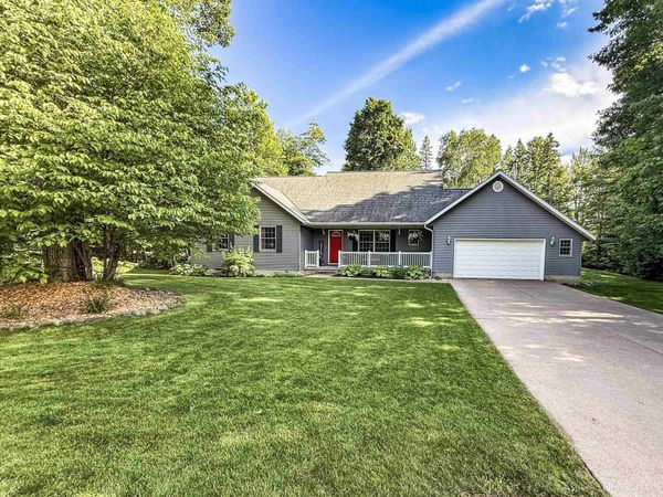 1055 Highland Drive, Ishpeming, MI 49849