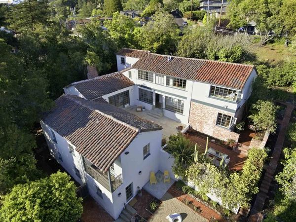 44 Highgate Rd, Kensington, CA 94707