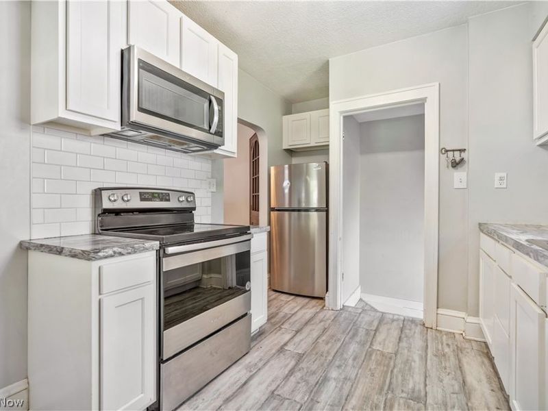 931 Dan Street , Akron, OH 44310 Photo 11