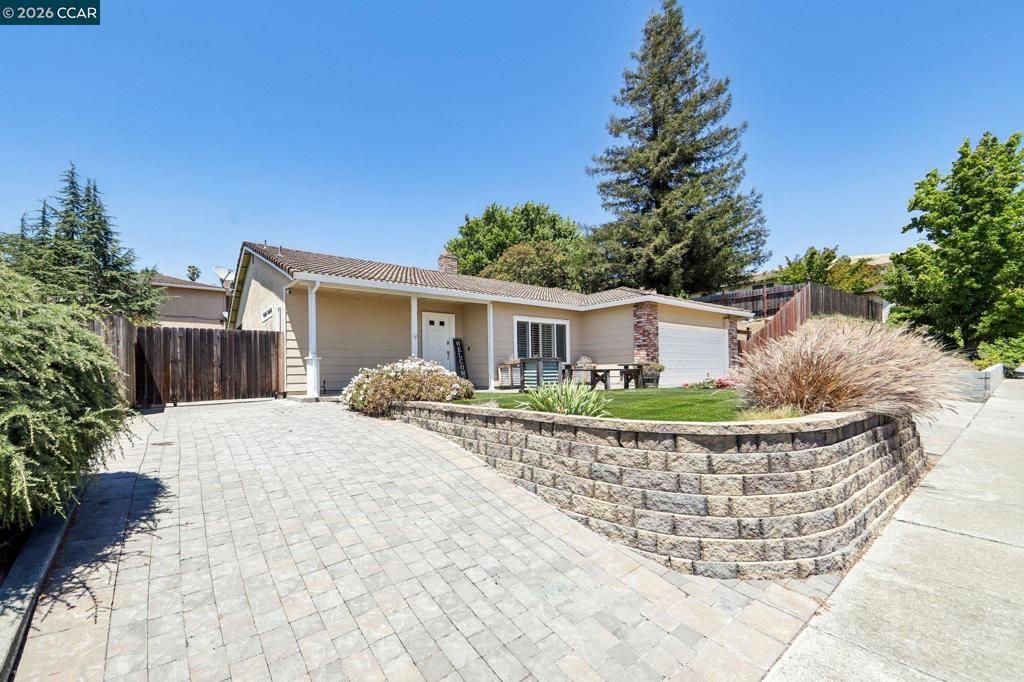 148 Primrose Ln, Vallejo, CA 94591 Main Photo