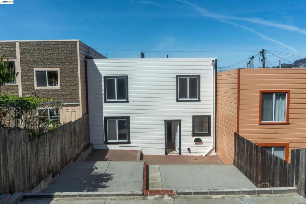 23 Stoneyford Ave, San Francisco, CA 94112 Main Photo