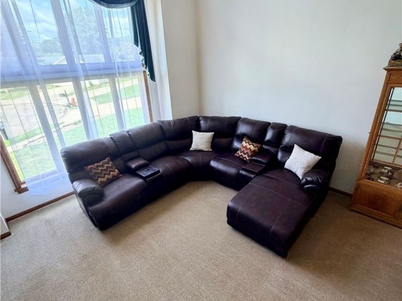 371 Bryan Circle NE, New Philadelphia, OH 44663 Photo 6