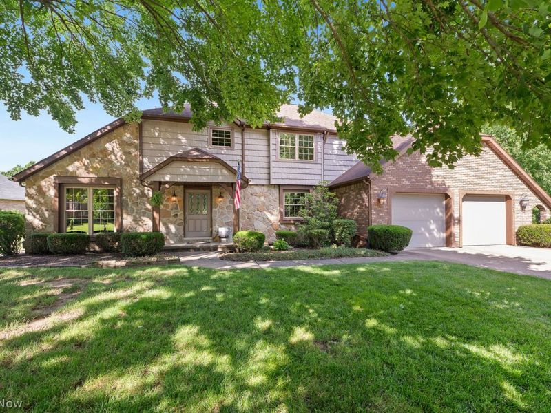 2425 Daffodil Street NE, Canton, OH 44705 Photo 1