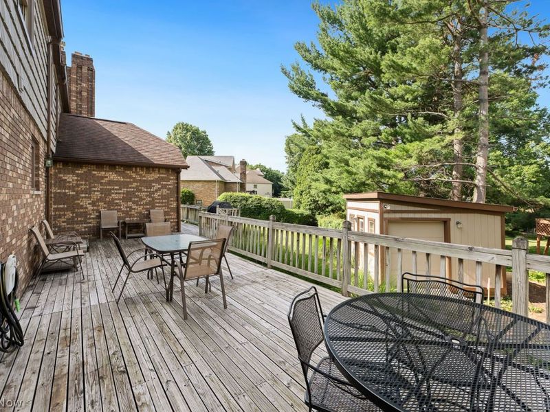 2425 Daffodil Street NE, Canton, OH 44705 Photo 28