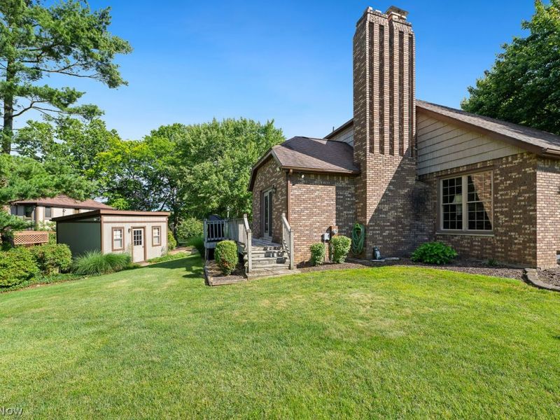 2425 Daffodil Street NE, Canton, OH 44705 Photo 32