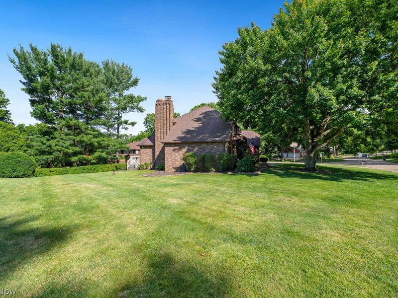 2425 Daffodil Street NE, Canton, OH 44705 Photo 33