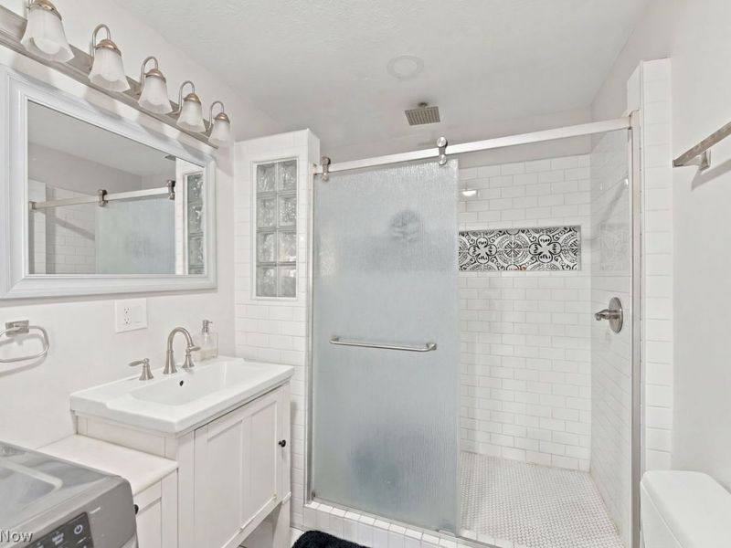 11723 Lorain Avenue, Cleveland, OH 44111 Photo 18