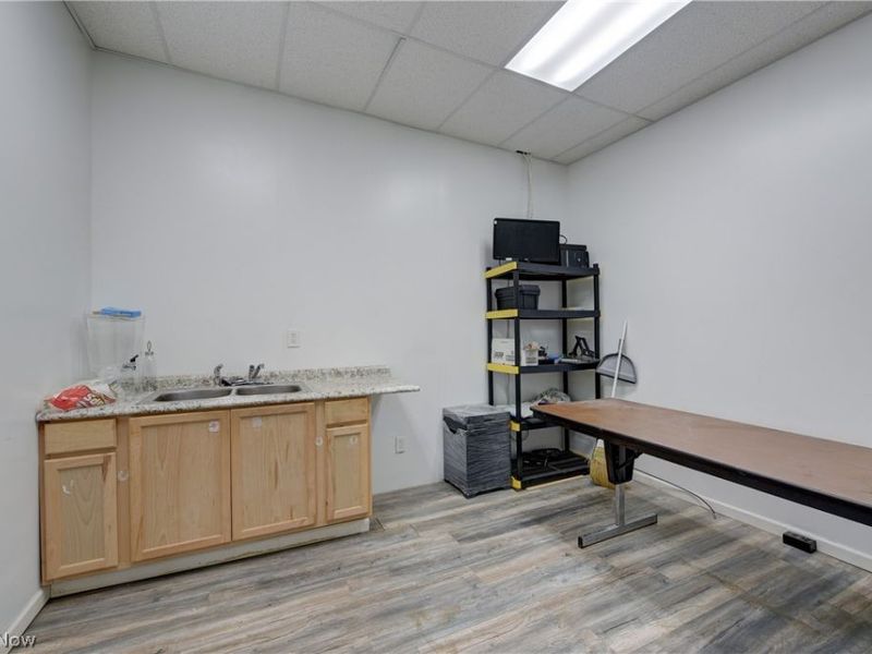11723 Lorain Avenue, Cleveland, OH 44111 Photo 31