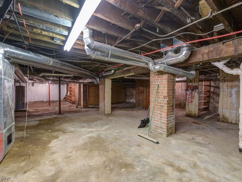 11723 Lorain Avenue, Cleveland, OH 44111 Photo 35