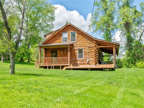 1333 Sugar Run Rd, Venetia, PA 15367