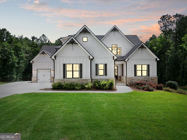 110 Whirlaway Court, Forsyth, GA 31029