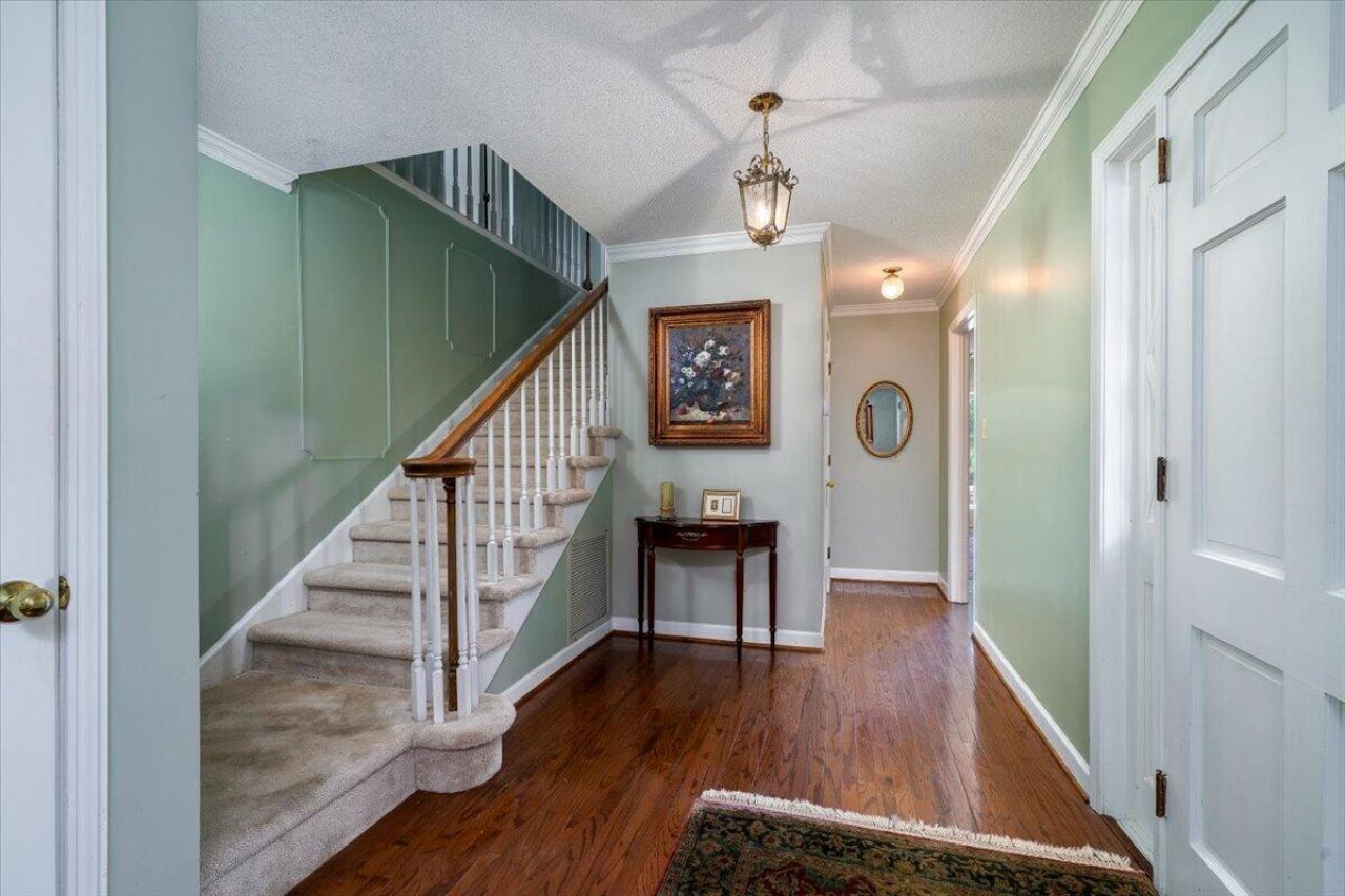 731 Knotty Pine Road Photo 11