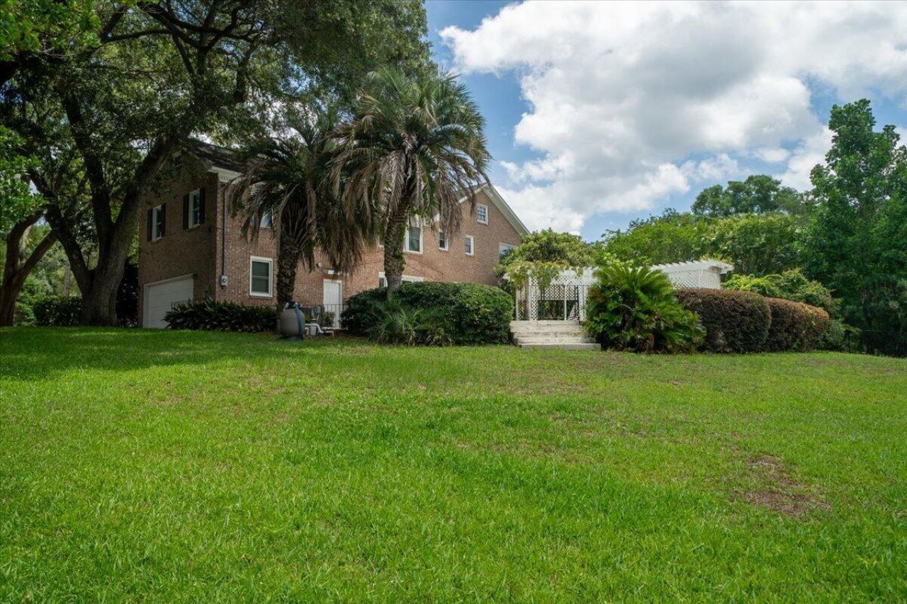 731 Knotty Pine Road Photo 34