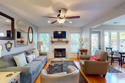 781 Lake Frances Drive photo 4